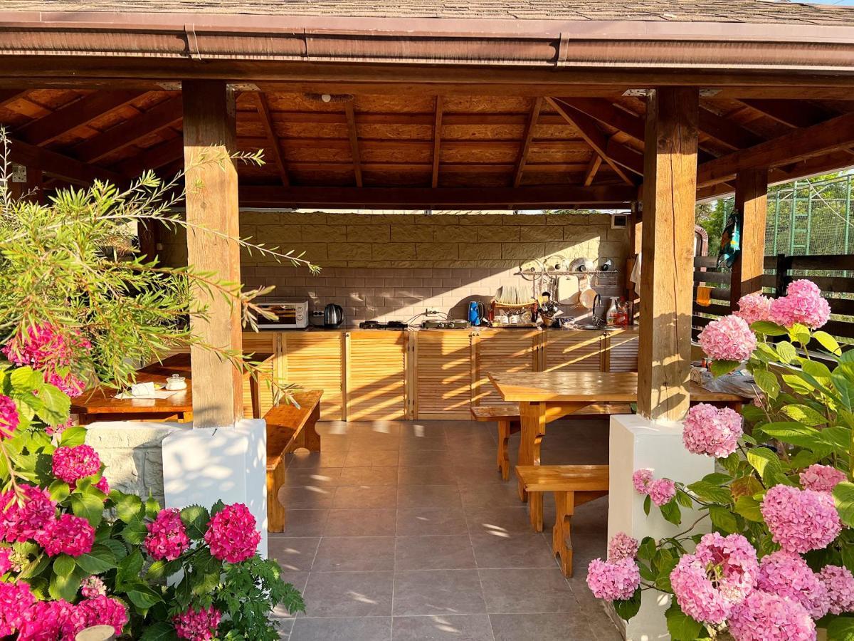 Hotel Golden Gagra Esterno foto